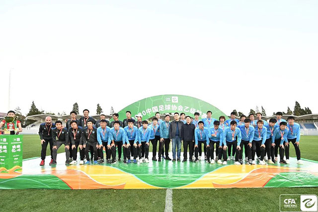 徐杰18+7+6广东逆转广州 邹阳21分福建胜四川